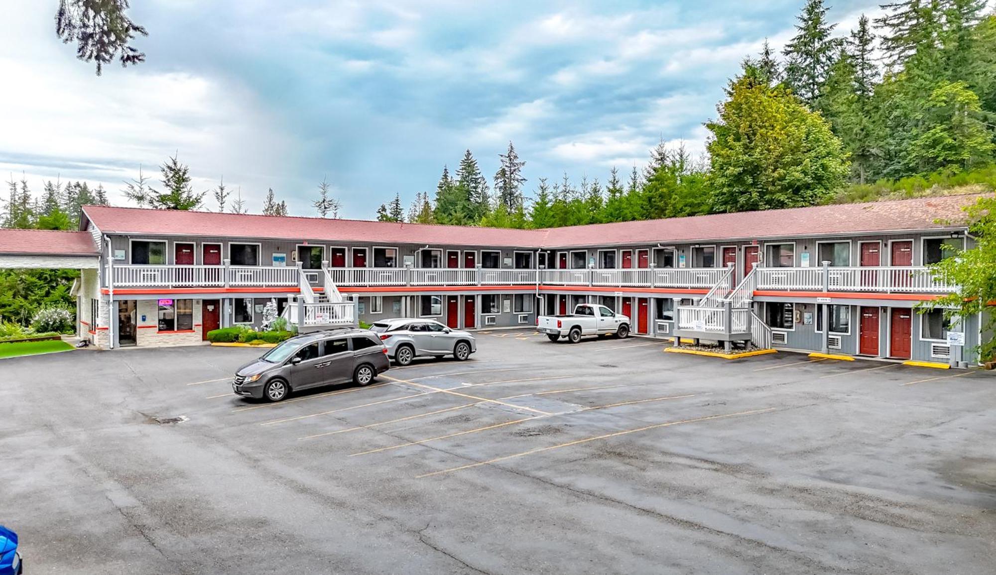 Belfair Motel エクステリア 写真
