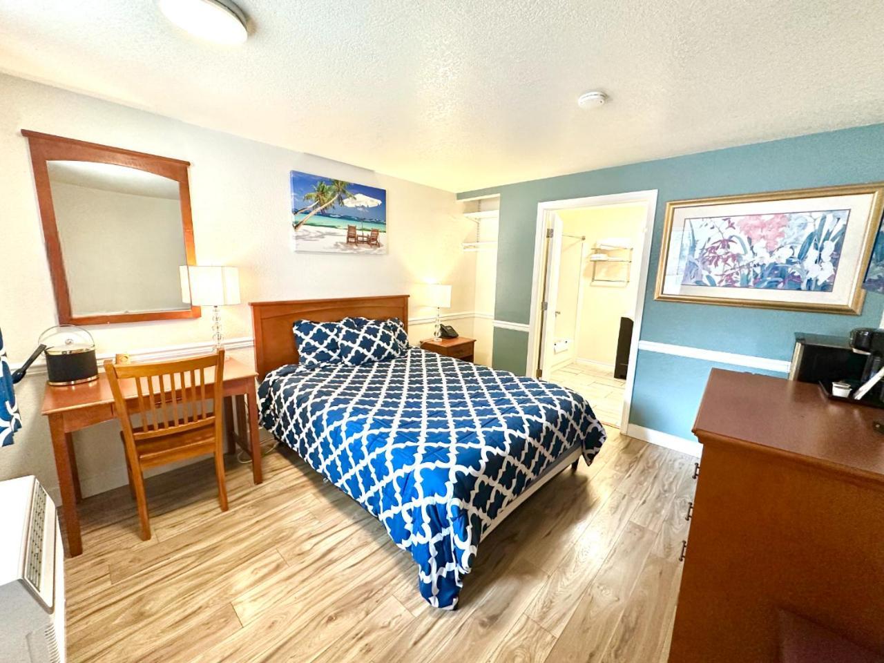 Belfair Motel エクステリア 写真